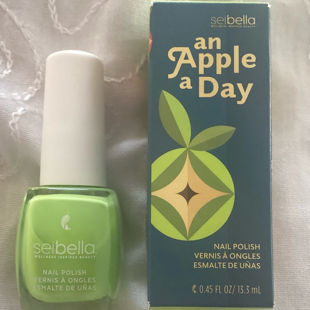 Seibella Green Granny Smith Nail Polish *FIRM PRICE*